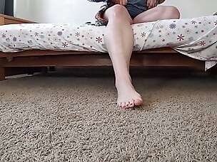Cum on Feet Porn Videos